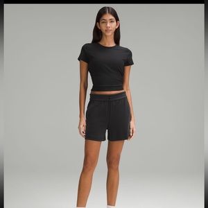 Lululemon highrise softstreme short black size 6
